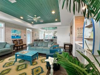 Turtle Beach - Crystal Beach - 8
