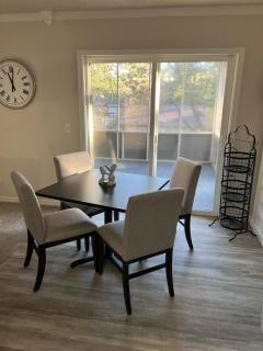 Lazy E Country Cozy - Edmond - 5