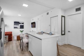 Brand new apartment 2 Bed 2 Bath - Miami - 9