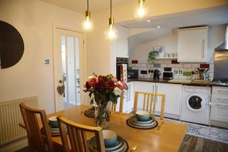 Sleeps 6, stylish and comfortable home in Coventry - Coundon - 7