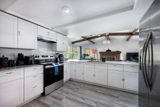 4BD Eclectic Home w/ BBQ & Mini Golf | Near UF - Gainesville - 6