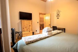 2 Kings, Fire Pit, Gameroom, EV charger, Dogs OK! - Glacier - 1