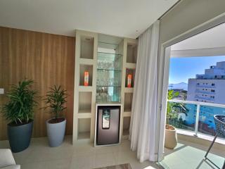 Lindo Apartamento Cobertura Próximo a Praia Brava em Praia de Cabeçudas - Itajaí - 1