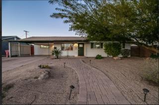 Charming Zen home with Heated Pool, Pool table, Arcade and Mini golf. - Scottsdale - 9
