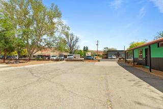 Atomic Motel - Moab - 1