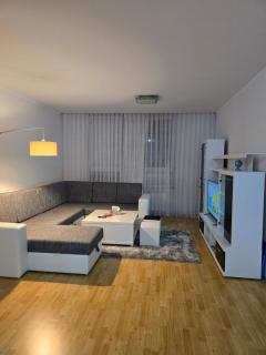 Apartman Slani San - Tuzla - 0