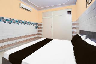 Hotel O Classic - Noida - 6