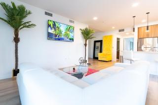 Sunset Lounge on Sunset BLVD with Pool & Jacuzzi - Los Angeles - 8