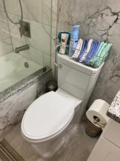 1 bedroom 1 bathroom Deluxe suite - Lehigh Acres - 6