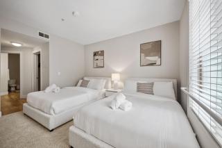 Promo Casa Miel Heart of Westwood Luxury Condo - 8