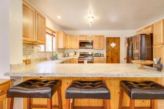 Hike, Fish and Golf Cabin with Fireplace in Pinetop! - Pinetop - 8