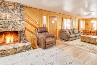 Hike, Fish and Golf Cabin with Fireplace in Pinetop! - Pinetop - 7
