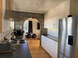2 Bedroom House Rotorua Fully Fenced & Secure - Rotorua - 1