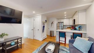 Modern Renovated 1br W Pvt Entrance Prime Loc - Cambridge - 8