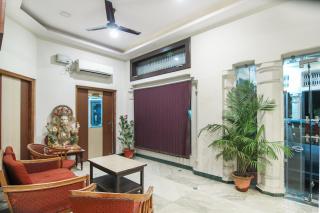 Hotel O Lukergunj Holidays - Muthiganj - 6