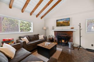 Bluebird Cabin, Indoor Fireplace, Next to Lake! - Green Valley Lake - 3