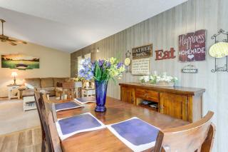 Holiday Island Family Home on 13th Green! - Eureka Springs - 5