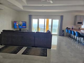Villa Pamela - - 0