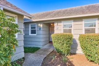 Anchorage Cottages #6 - Long Beach - 2