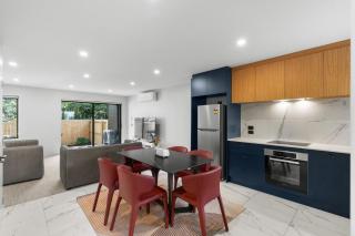 Scholarly Stay 3BR3BA Near UC - Christchurch - 9