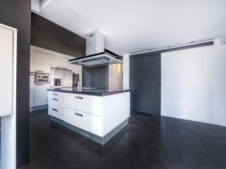 Luxury 4 bedroom with 3 bathroom Cascais Lisbon walking distance to beach - 1