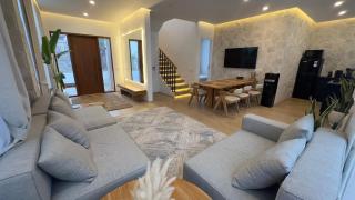 Dreamland View Villa #2 3Bdr with Pool - 4