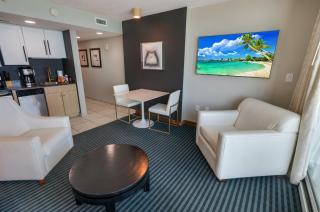Brand New Oceanfront Honeymoon Suite, Pools, Views - Myrtle Beach - 7