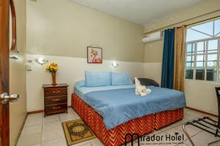 Mirador Hotel - Corozal Town - 6