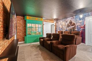 9 Bedroom 5 Bathroom Storey Lake 2905 Ps - 1