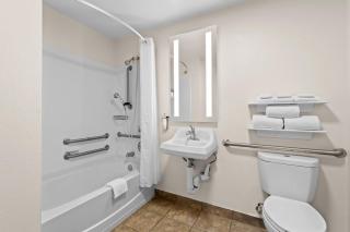 Candlewood Suites Flowood, MS by IHG - Luckney - 2