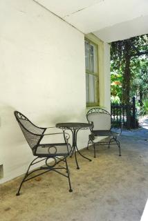 3BDR Classy Mid-Century Ground-Level Forsyth - Savannah - 3
