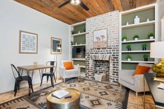 2BDR Cottage Historic Downtown Dog-Friendly - Savannah - 0