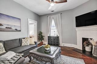 Spacious 2BDR Park Side Victorian District - Savannah - 7