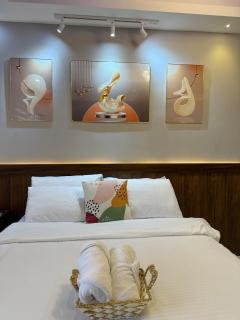 Aesthetic Studio with Netflix,wifi,hot&cold shower - General Santos - 1