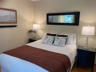 Cobble Wood and Bird Sanctuary Guest Houses - Tofino - 7