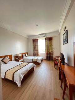 Hữu Nghị Hotel - Quang Tri - 1