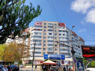Black and White apartment - Chişinău - 3