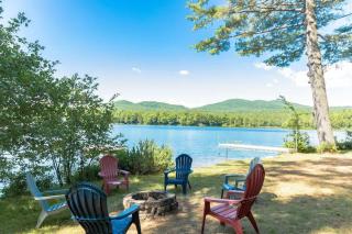 Hermit Lake Escape Family Fun - Beachfront BBQ - Sanbornton - 0