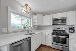 Hermit Lake Escape Family Fun - Beachfront BBQ - Sanbornton - 1