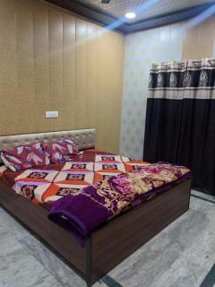 Shree Bankey Bihari Atithi Bhawan - Mathura - 3