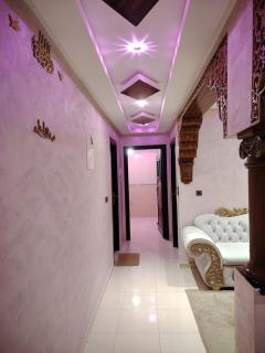 شقة قرب المطار Appartement close Airport & seas, only family - 5