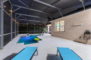 Chic 4BR,Heated Pool,Jacuzzi & Dining Oasis near Disney & Legoland - 5