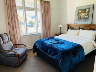 Pretty Villa Close to St Clair Beach private parking - Dunedin - 6