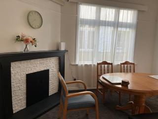 Pretty Villa Close to St Clair Beach private parking - Dunedin - 4