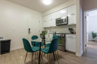 Elegant & Charming 2BR Apartment - Glendale - 2
