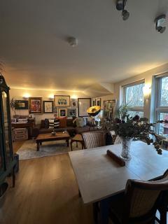 Clapham South - Large 1 Bed Penthouse - 7