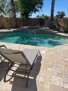 Elegance Meets Comfort - 1