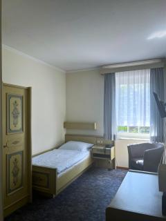 Rodes Hotel und Restaurant - Rehburg-Loccum - 4