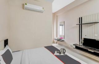 BHUBNESWAR HOTEL # Sri Krishna Bhubaneshwar - Luxury And Spacious Room - Lift Facilities Fully Air Conditioned Hotel -Premium hotel - Bhubaneshwar - 3