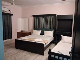 Umino Beach House - Covelong - 5